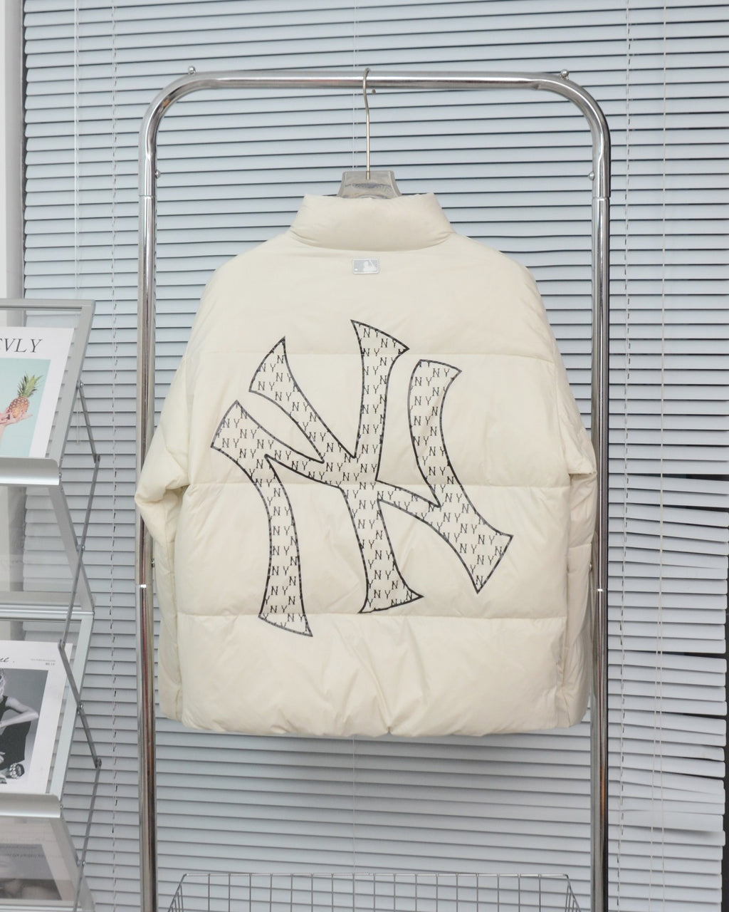 MLB New York Yankees NY Logo Down Jacket — Cream