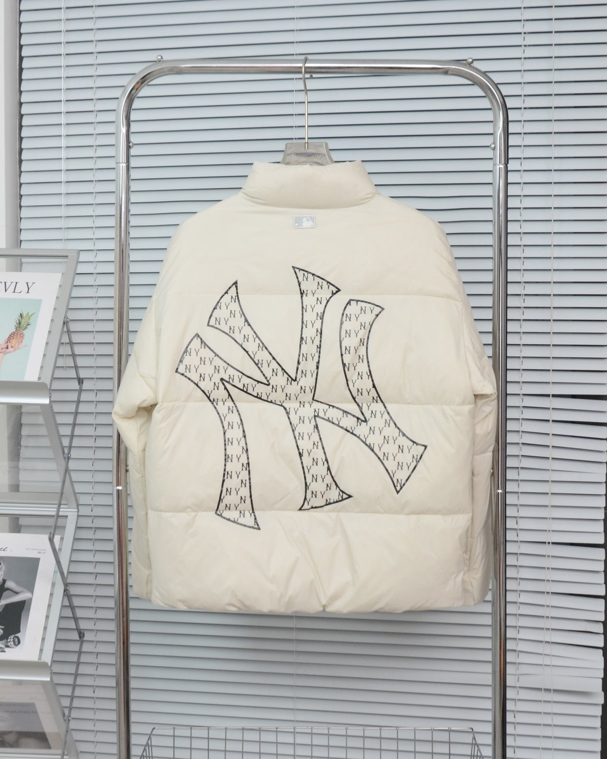 MLB New York Yankees NY Logo Down Jacket — Cream