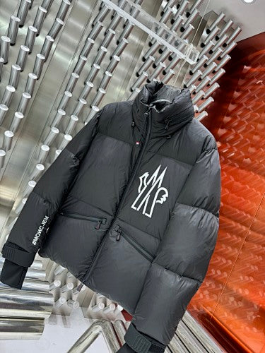 Moncler Verdons Graphic Down Jacket — Black