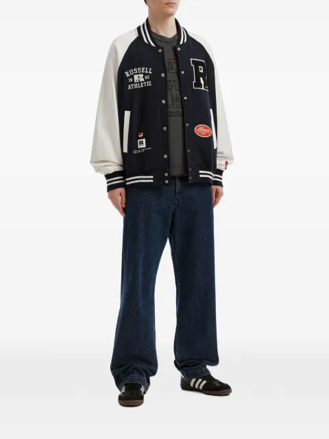 izzue logo-patch raglan-sleeve sweatshirt