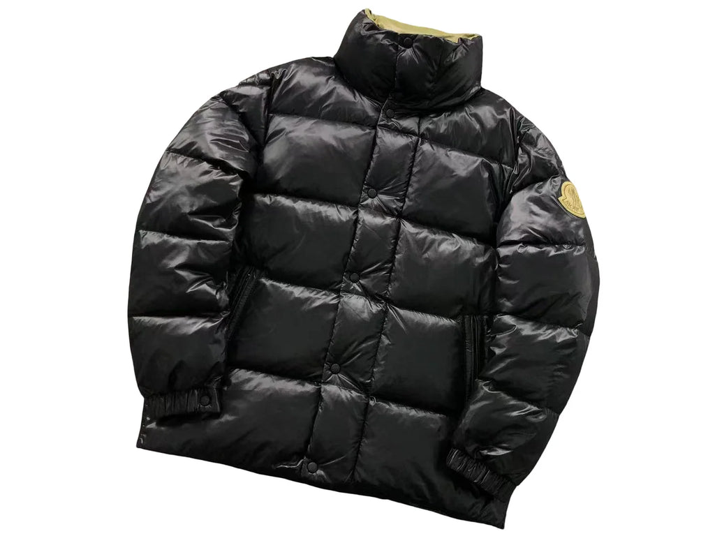 Moncler Sumido Diamond Quilt Down Jacket — Black