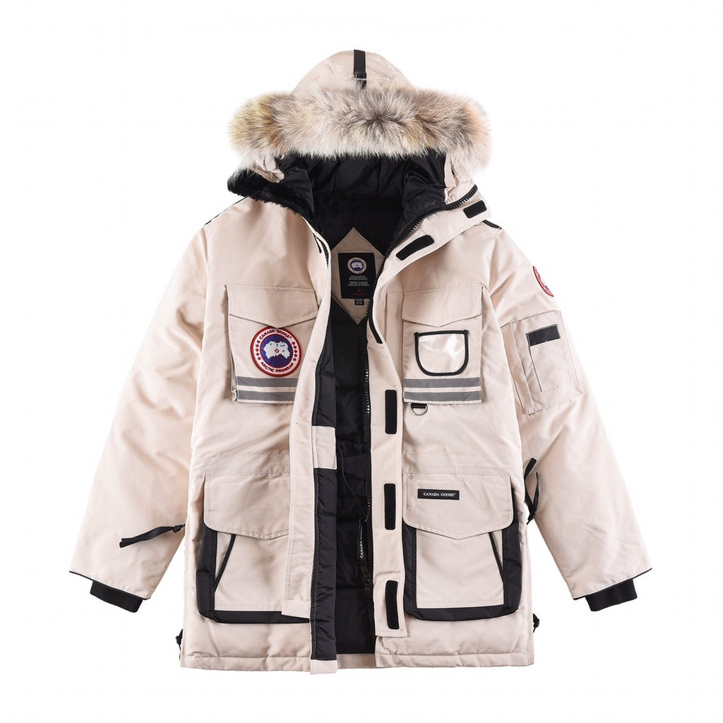 Canada Goose Snow Mantra Parka (Unisex)