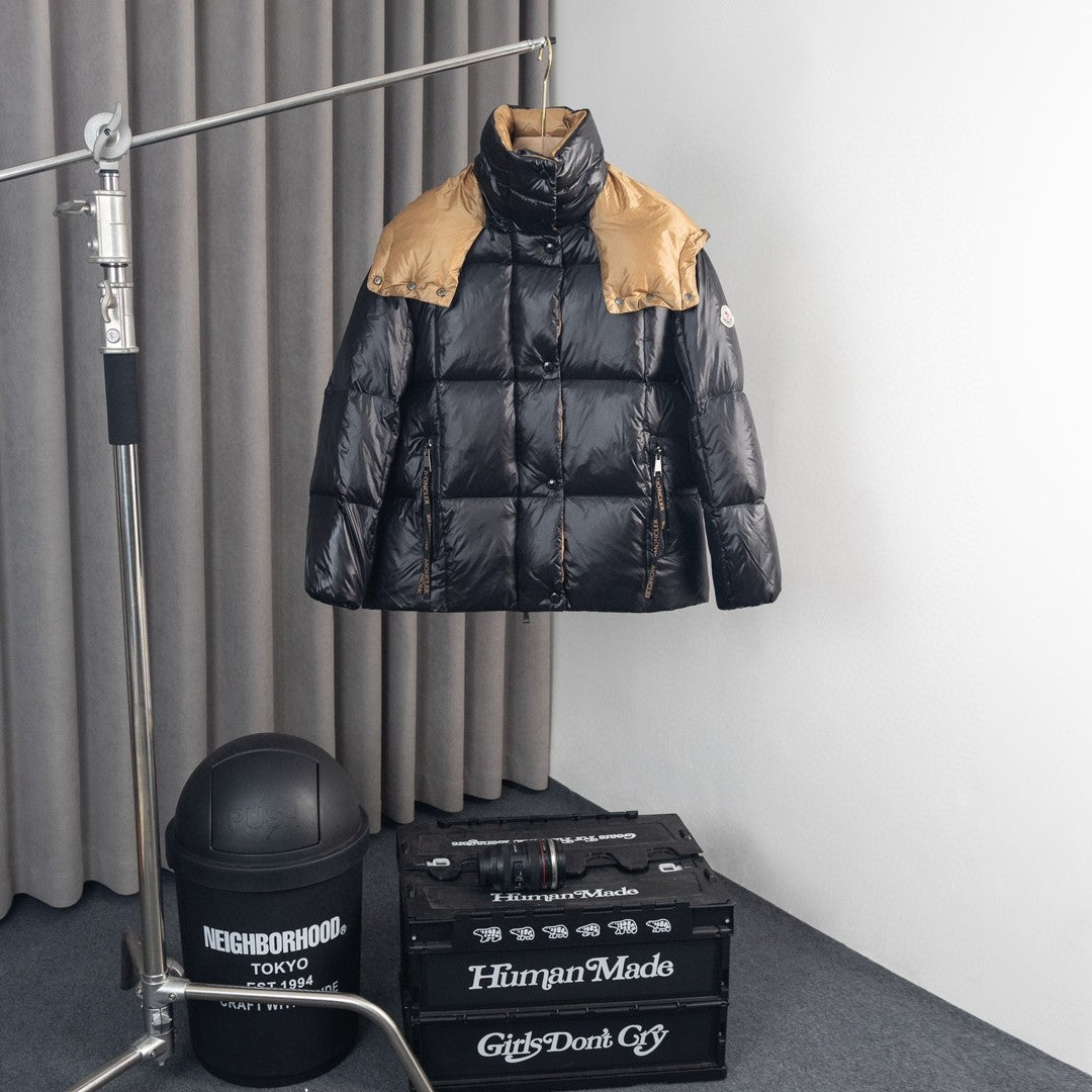 Moncler Parana Two-Tone Down Jacket (Unisex)