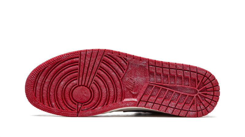 Air Jordan 1 Retro High OG 'Chicago Lost & Found' – Vintage-Inspired OG Colorway with Aged Details