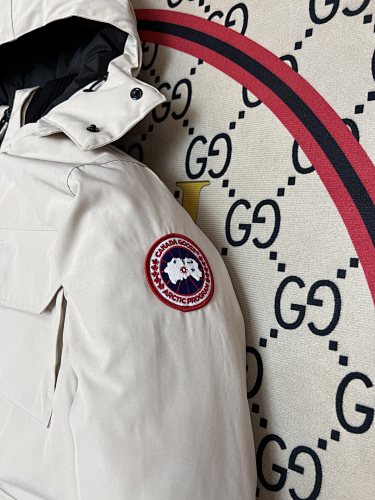 Canada Goose Unisex Field Jacket – Gray / Black