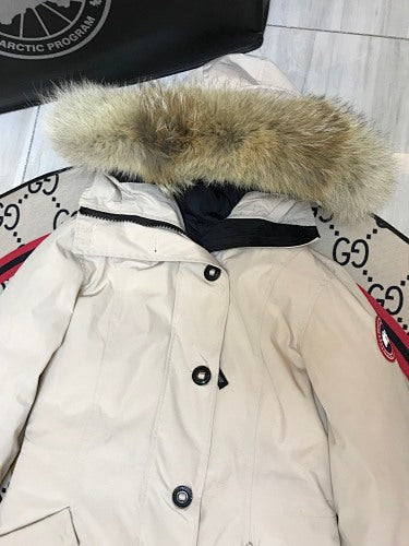 Canada Goose Women's Down Parka – White