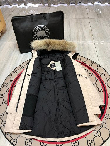 Canada Goose Women's Down Parka – White