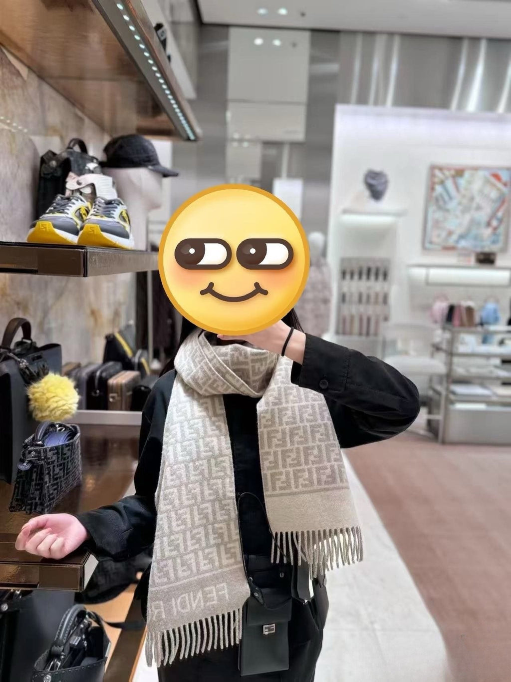 FENDI FF Fringed Scarf