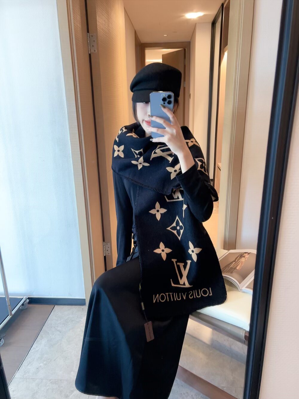 Louis Vuitton Monogram Contrast Scarf