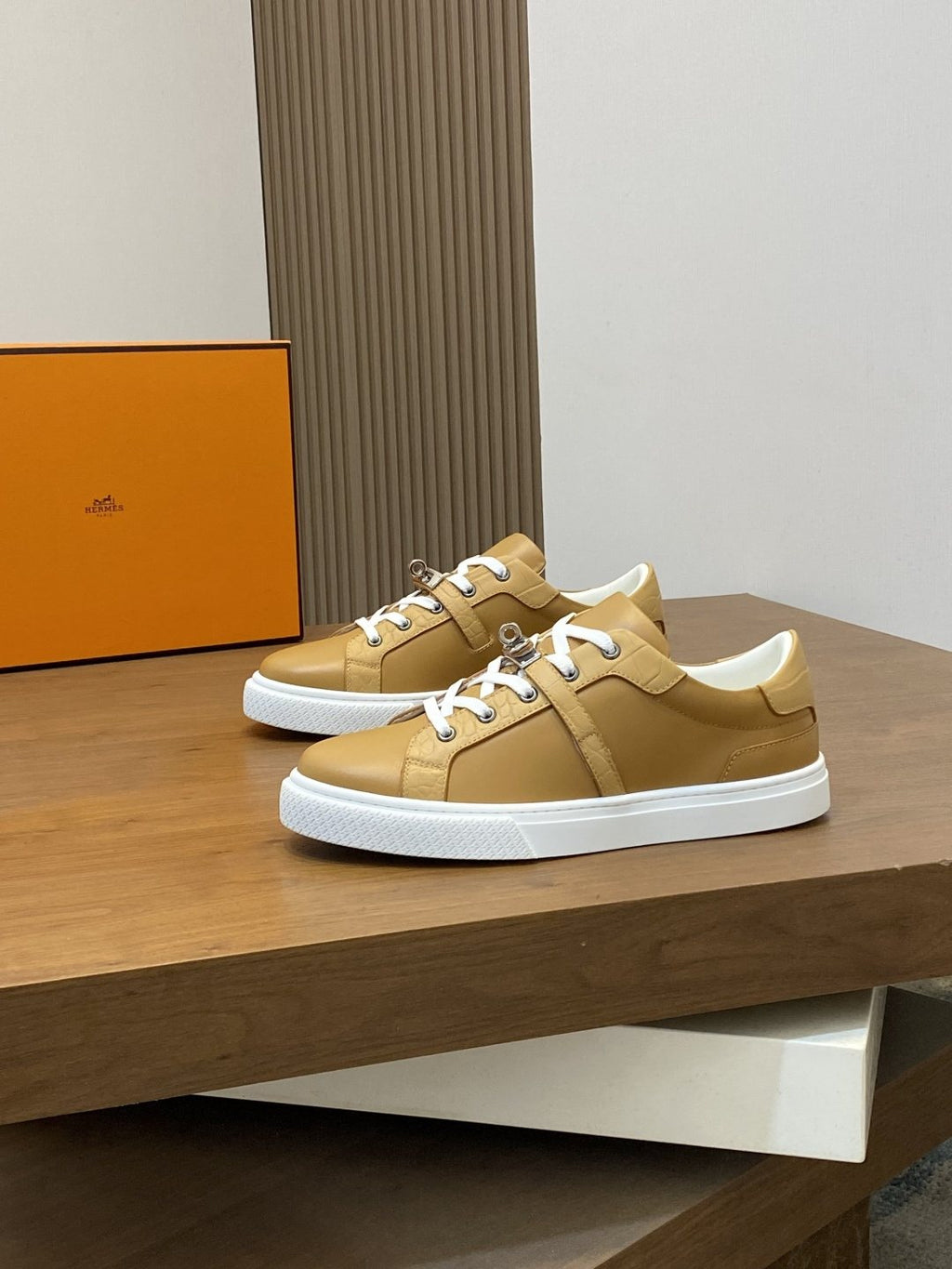 Hermès H-Detail Low-Top Sneakers