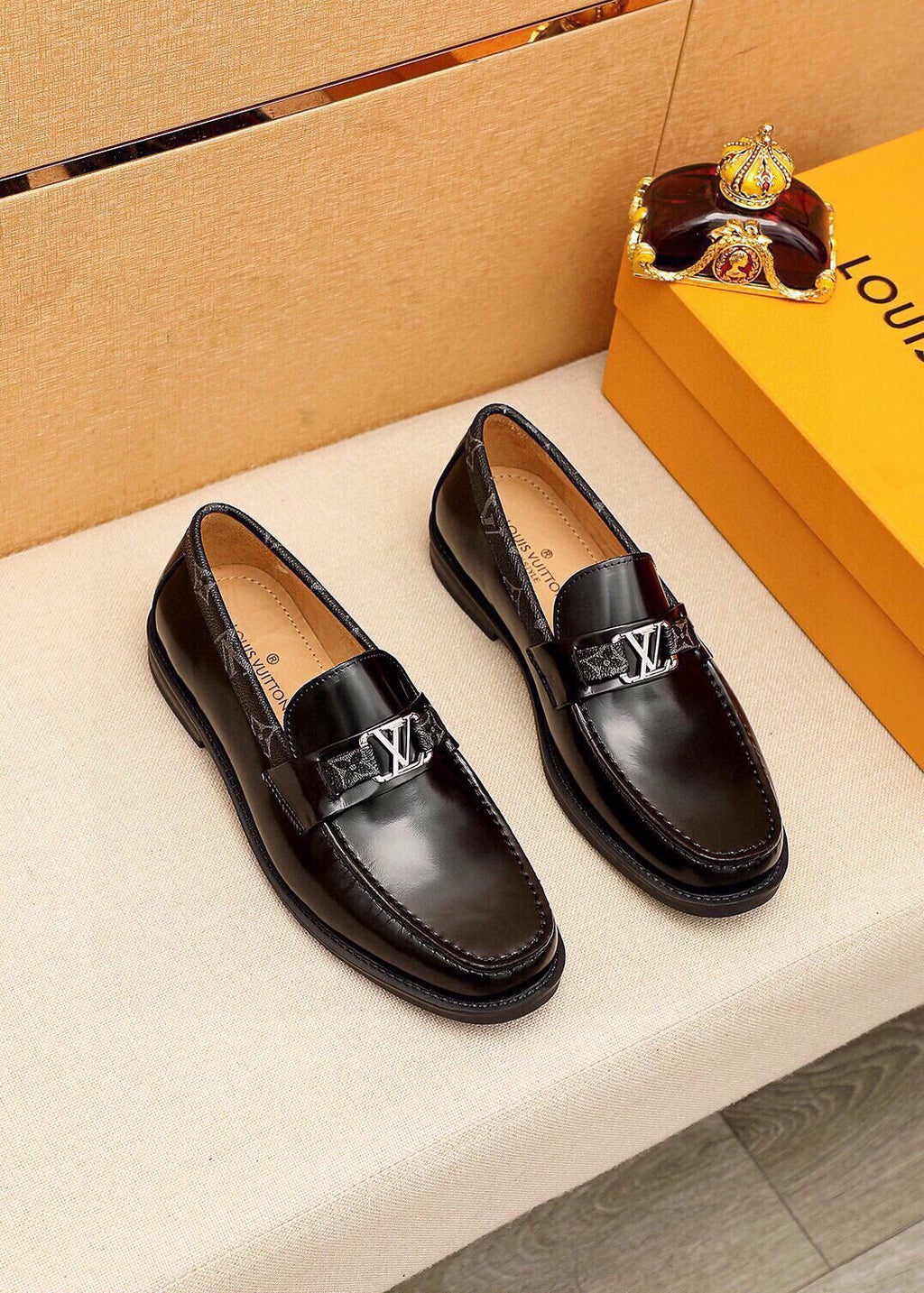 Louis Vuitton Moc-Toe Hardware Loafers